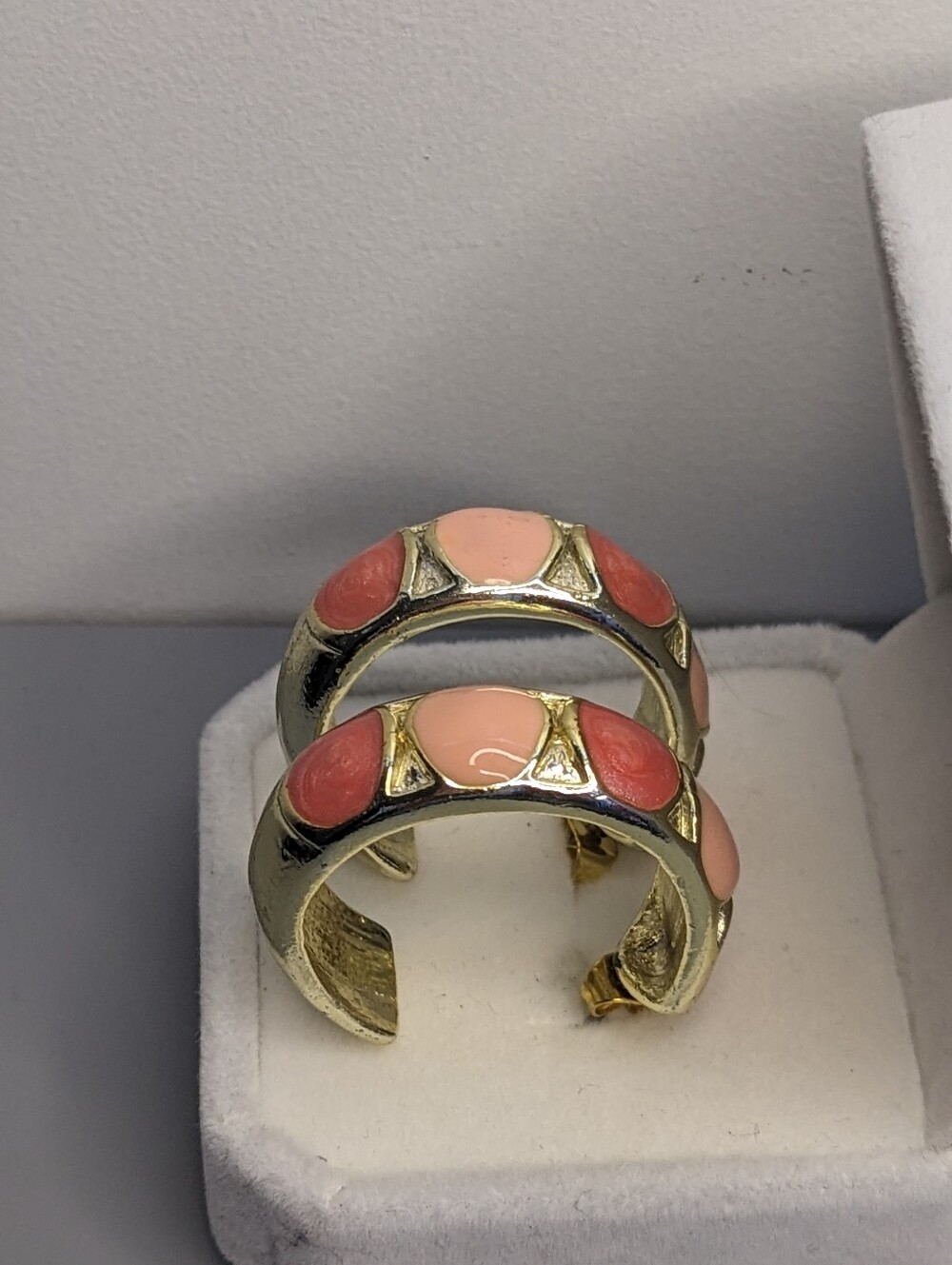 Enamel Earrings Gold Tone Large Pink Berry Stone Huggie Heavy Bold Statement